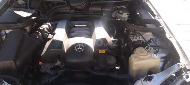 Mercedes E 240 1999, 300,000 km - 2.4 l - Bakı