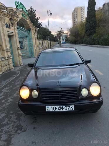 Mercedes E 320 1996, 170,000 km - 3.2 л - Bakı