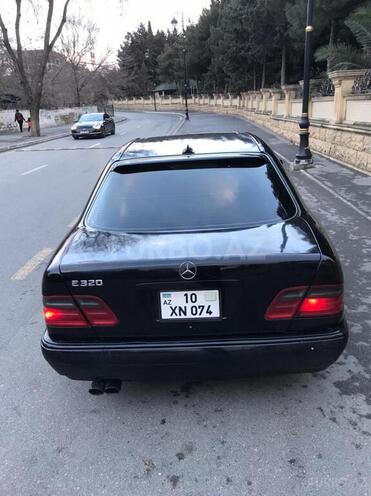 Mercedes E 320 1996, 170,000 km - 3.2 л - Bakı