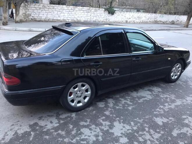 Mercedes E 320 1996, 170,000 km - 3.2 л - Bakı
