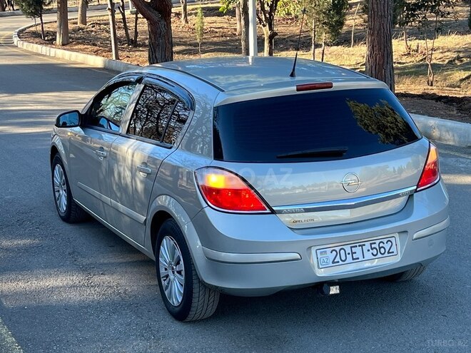 Opel Astra 2006, 252,000 km - 1.3 l - Gəncə
