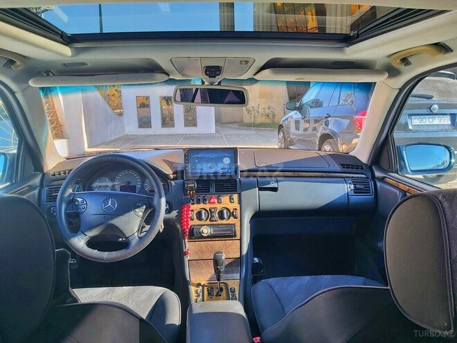Mercedes E 280 2001, 330,000 km - 2.8 l - Bakı