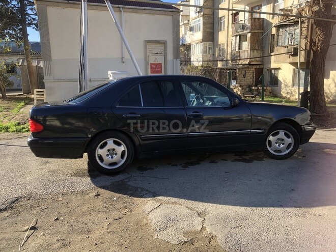 Mercedes E 200 1996, 483,000 km - 2.0 л - Bakı