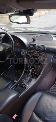 Mercedes C 240 2002, 331,000 km - 2.4 l - Bakı