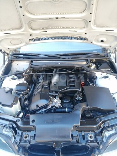 BMW 325 2003, 390,000 km - 2.5 l - Bakı
