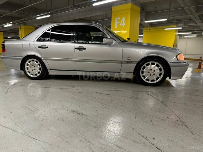 Mercedes C 240 1999, 300,000 km - 2.4 l - Gəncə
