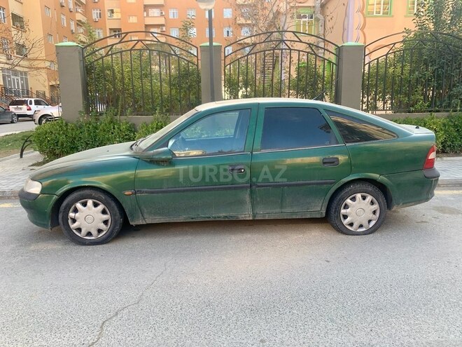 Opel Vectra 1996, 360,000 km - 1.8 l - Bakı
