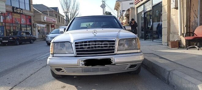 Mercedes E 220 1995, 564,000 km - 2.2 l - Bakı