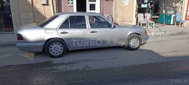 Mercedes E 220 1995, 564,000 km - 2.2 l - Bakı