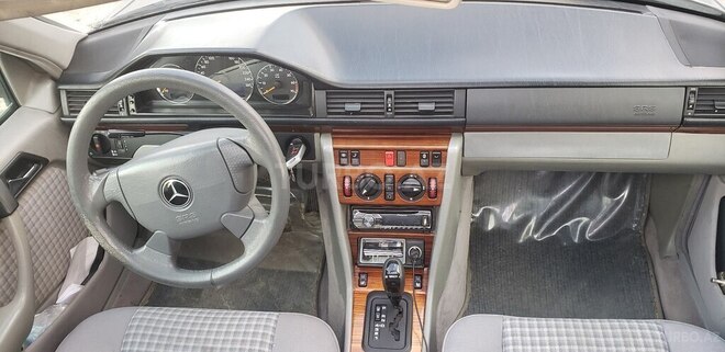 Mercedes E 280 1994, 400,000 km - 2.8 l - Bakı
