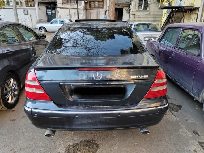 Mercedes E 200 2003, 358,000 km - 2.0 l - Gəncə