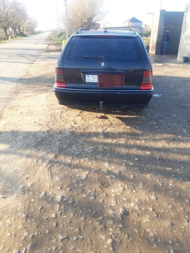 Mercedes C 220 1999, 766,500 km - 2.2 l - Biləsuvar