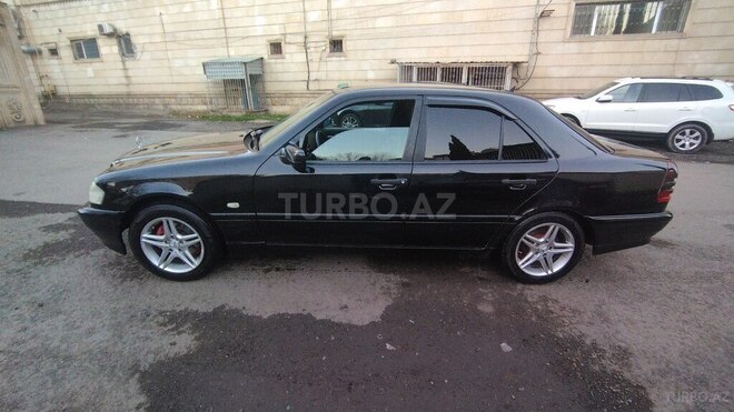Mercedes C 180 1999, 264,589 km - 1.8 l - Gəncə