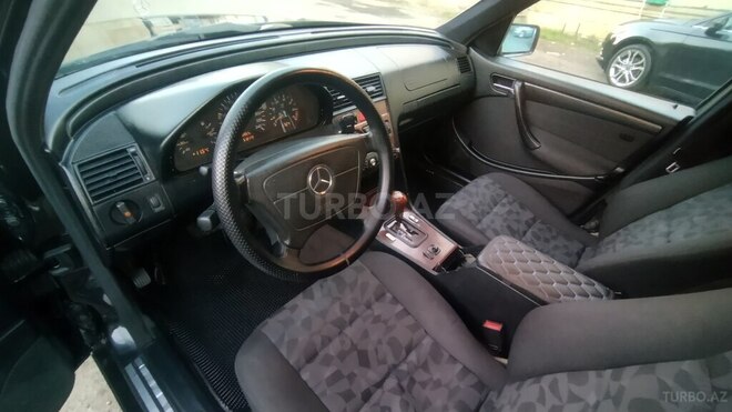 Mercedes C 180 1999, 264,589 km - 1.8 l - Gəncə