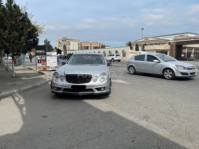 Mercedes E 240 2002, 207,000 km - 2.6 l - Bakı