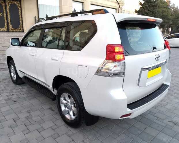 Toyota Prado 2010, 160,000 km - 2.7 l - Bakı