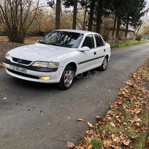 Opel Vectra 1997, 302,000 km - 1.8 l - Zaqatala
