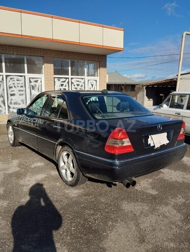 Mercedes C 280 1995, 256,000 km - 2.8 l - Cəlilabad