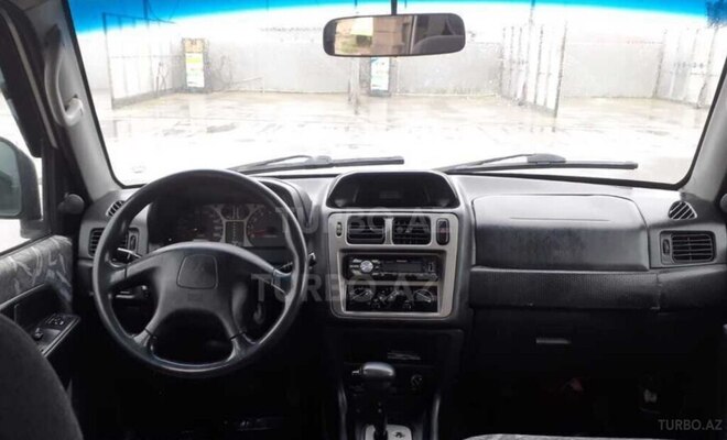 Mitsubishi Pajero io 2000, 270,000 km - 1.8 l - Bakı