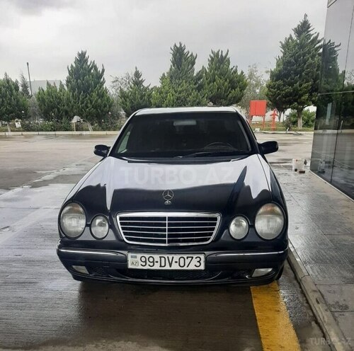 Mercedes E 220 2001, 368,000 km - 2.2 l - İmişli