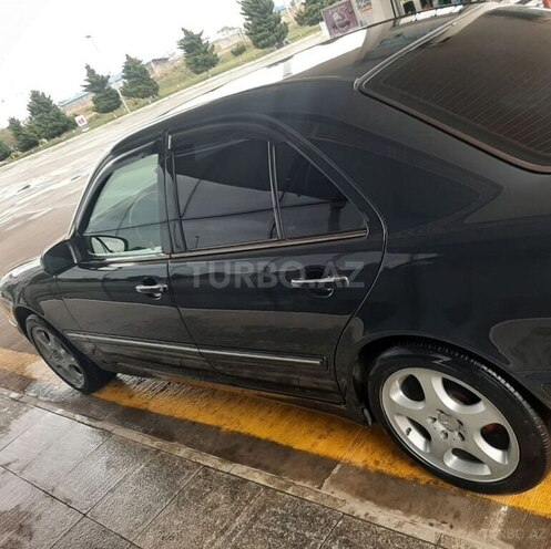 Mercedes E 220 2001, 368,000 km - 2.2 l - İmişli