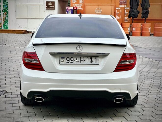 Mercedes C 300 2012, 223,548 km - 3.0 l - Bakı