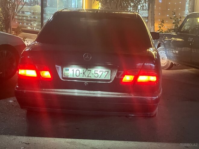 Mercedes E 240 1999, 330,000 km - 2.4 l - Lənkəran