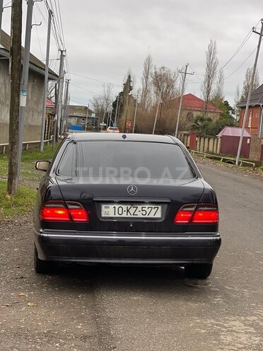 Mercedes E 240 1999, 330,000 km - 2.4 l - Lənkəran