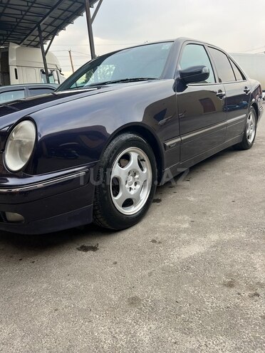 Mercedes E 240 1999, 330,000 km - 2.4 l - Lənkəran