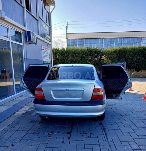 Opel Vectra 1998, 499,000 km - 2.0 л - Masallı