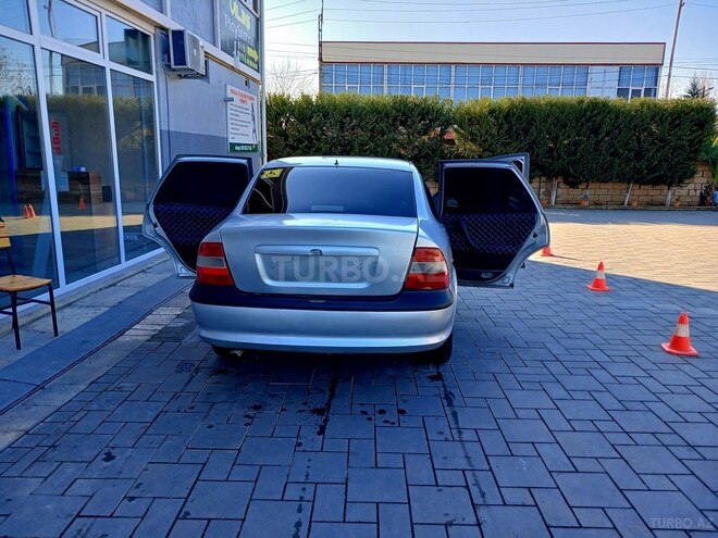 Opel Vectra 1998, 499,000 km - 2.0 л - Masallı