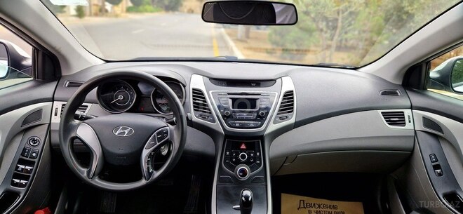 Hyundai Elantra 2015, 175,000 km - 1.8 l - Bakı