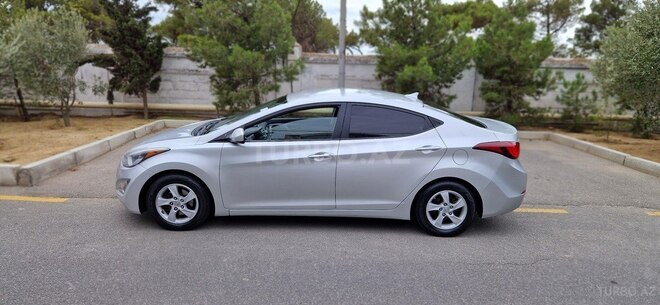 Hyundai Elantra 2015, 175,000 km - 1.8 l - Bakı
