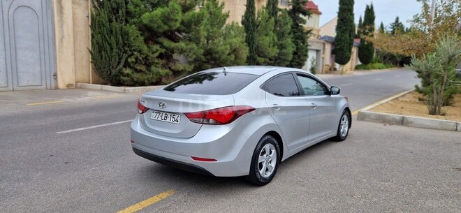 Hyundai Elantra 2015, 175,000 km - 1.8 l - Bakı