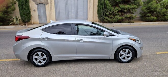 Hyundai Elantra 2015, 175,000 km - 1.8 l - Bakı