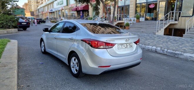 Hyundai Elantra 2015, 175,000 km - 1.8 l - Bakı