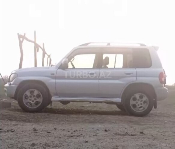 Mitsubishi Pajero io 2004, 280,400 km - 2.0 л - Ağcabədi