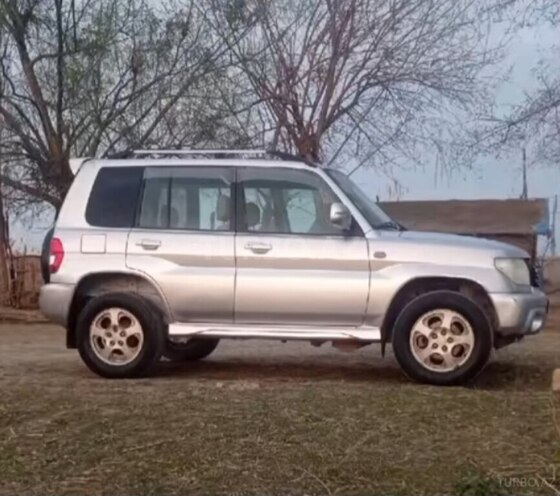 Mitsubishi Pajero io 2004, 280,400 km - 2.0 л - Ağcabədi