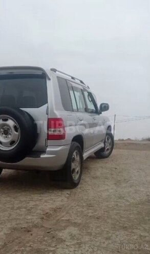 Mitsubishi Pajero io 2004, 280,400 km - 2.0 л - Ağcabədi