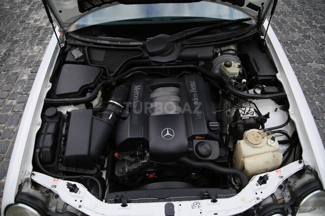 Mercedes E 320 2000, 133,665 km - 3.2 l - Bakı