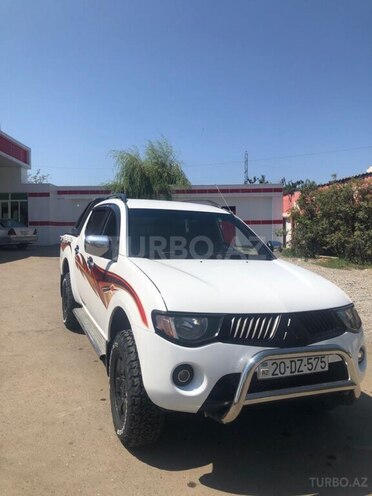 Mitsubishi L200 2007, 252,000 km - 2.5 л - Bakı