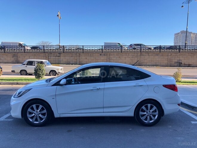 Hyundai Accent 2012, 203,000 km - 1.6 l - Bakı