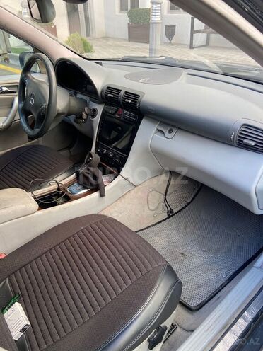 Mercedes C 240 2002, 349,000 km - 2.6 л - Bakı