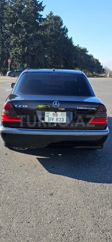 Mercedes C 230 1999, 270,000 km - 2.3 l - Qax