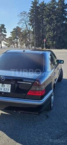 Mercedes C 230 1999, 270,000 km - 2.3 l - Qax