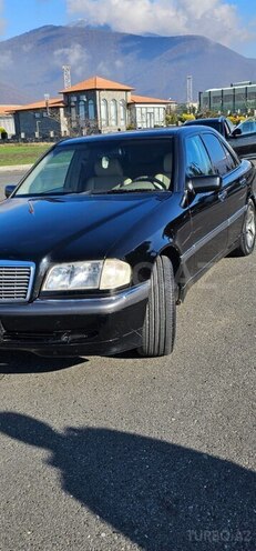Mercedes C 230 1999, 270,000 km - 2.3 l - Qax