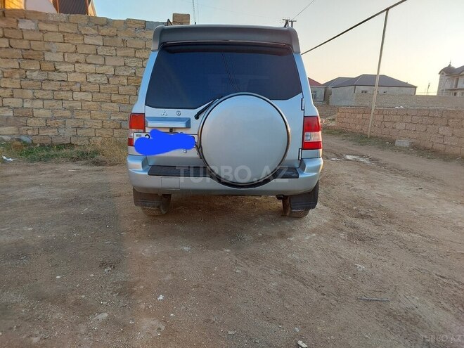 Mitsubishi Pajero io 2004, 301,063 km - 2.0 л - Bakı