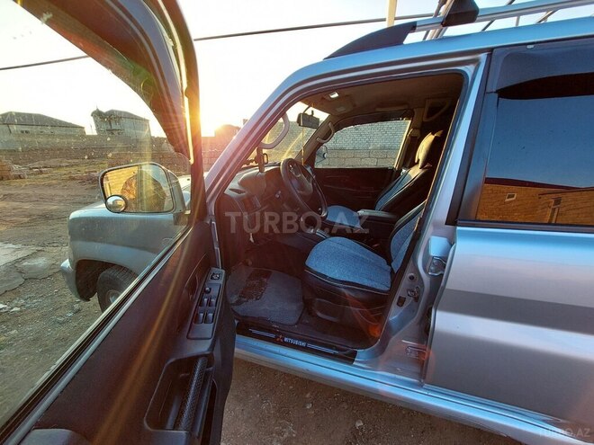 Mitsubishi Pajero io 2004, 301,063 km - 2.0 л - Bakı