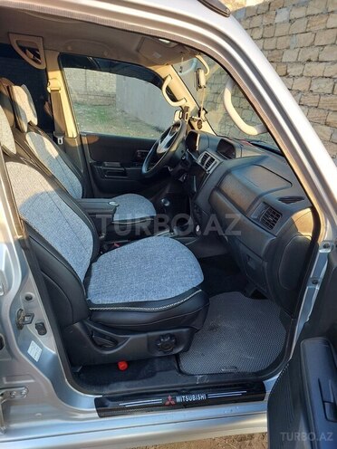 Mitsubishi Pajero io 2004, 301,063 km - 2.0 л - Bakı