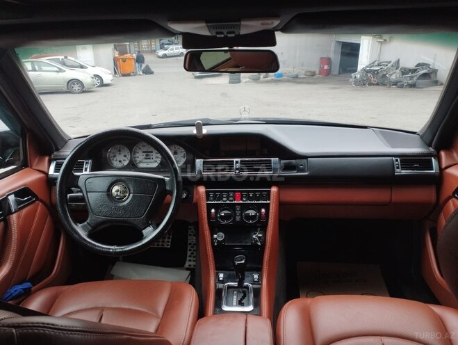 Mercedes E 250 1994, 555,550 km - 2.5 л - Bakı